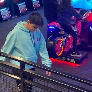 Meet your Posher, Alexy